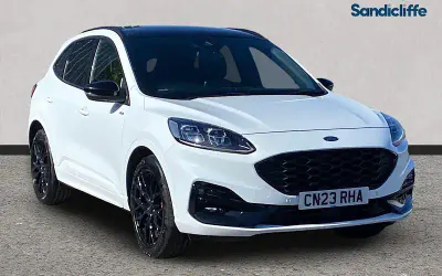 Begagnad Ford Kuga ST-Line X 150 HK (110 kW) 2023 Vit SUV
