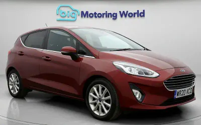Używany Ford Fiesta Titanium 95 KM (69 kW) 2020 Czerwony Hatchback