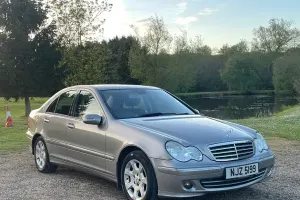 Usado Mercedes C200