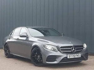 Begagnad Mercedes E200