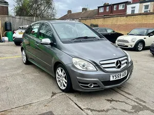 Begagnad Mercedes B160
