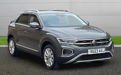 Usado VW T-Roc Style 110 HP (80 kW) 2023 Cinzento SUV