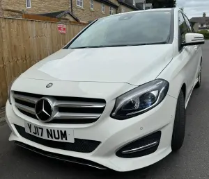 Begagnad Mercedes B180