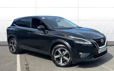 Używany Nissan Qashqai N-Connecta 140 KM (102 kW) 2023 Czarny SUV