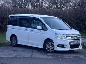 Używany Honda Stepwgn