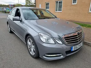 Usado Mercedes E300