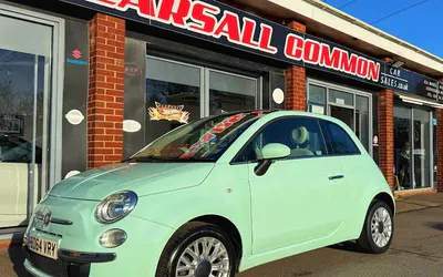 Usado Fiat 500 Lounge 69 HP (50 kW) 2014 Verde Citadino