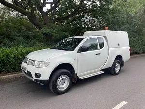 Begagnad Mitsubishi L200