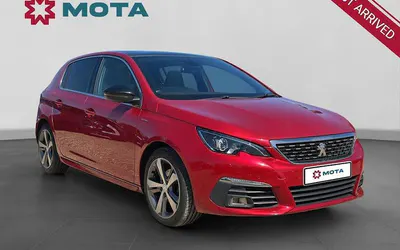 Używany Peugeot 308 GT-line 131 KM (96 kW) 2020 Czerwony Hatchback