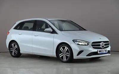 Begagnad Mercedes B180 136 HK (100 kW) 2022 Vit Minibuss