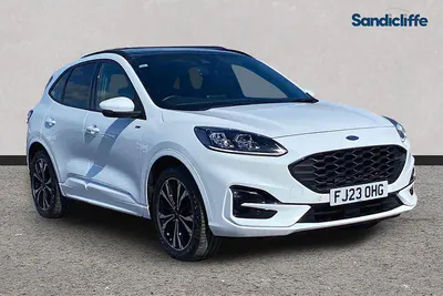 Begagnad Ford Kuga ST-Line X 190 HK (139 kW) 2023 Vit SUV