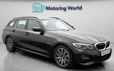 Używany BMW 330e M Sport 292 KM (214 kW) 2022 Czarny Kombi